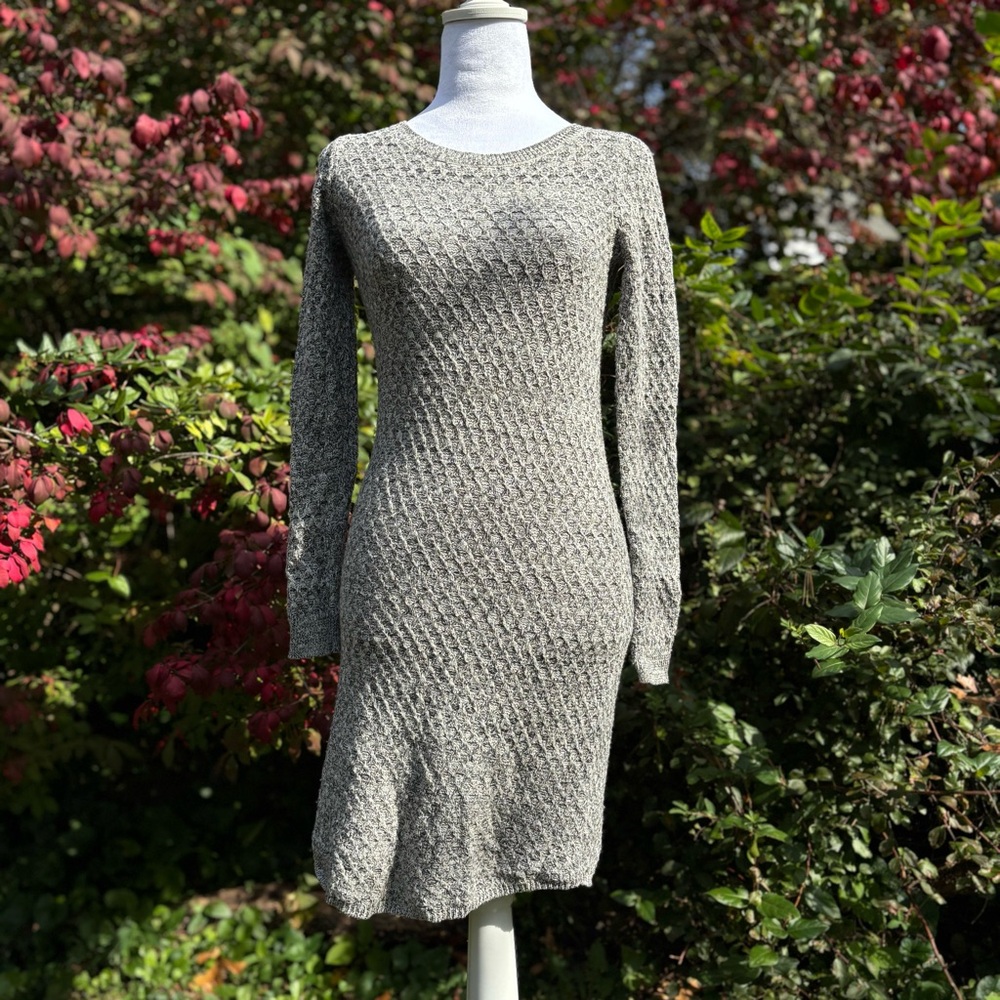 LOFT Long Sleeve Dress Black and White XS Petite